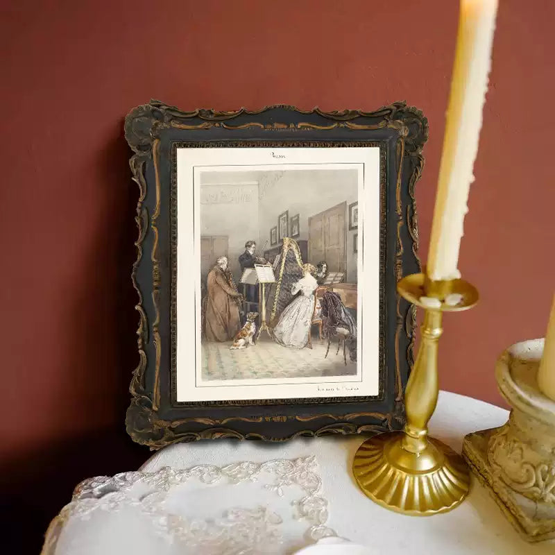 Elegant 5-Piece Classic Gallery